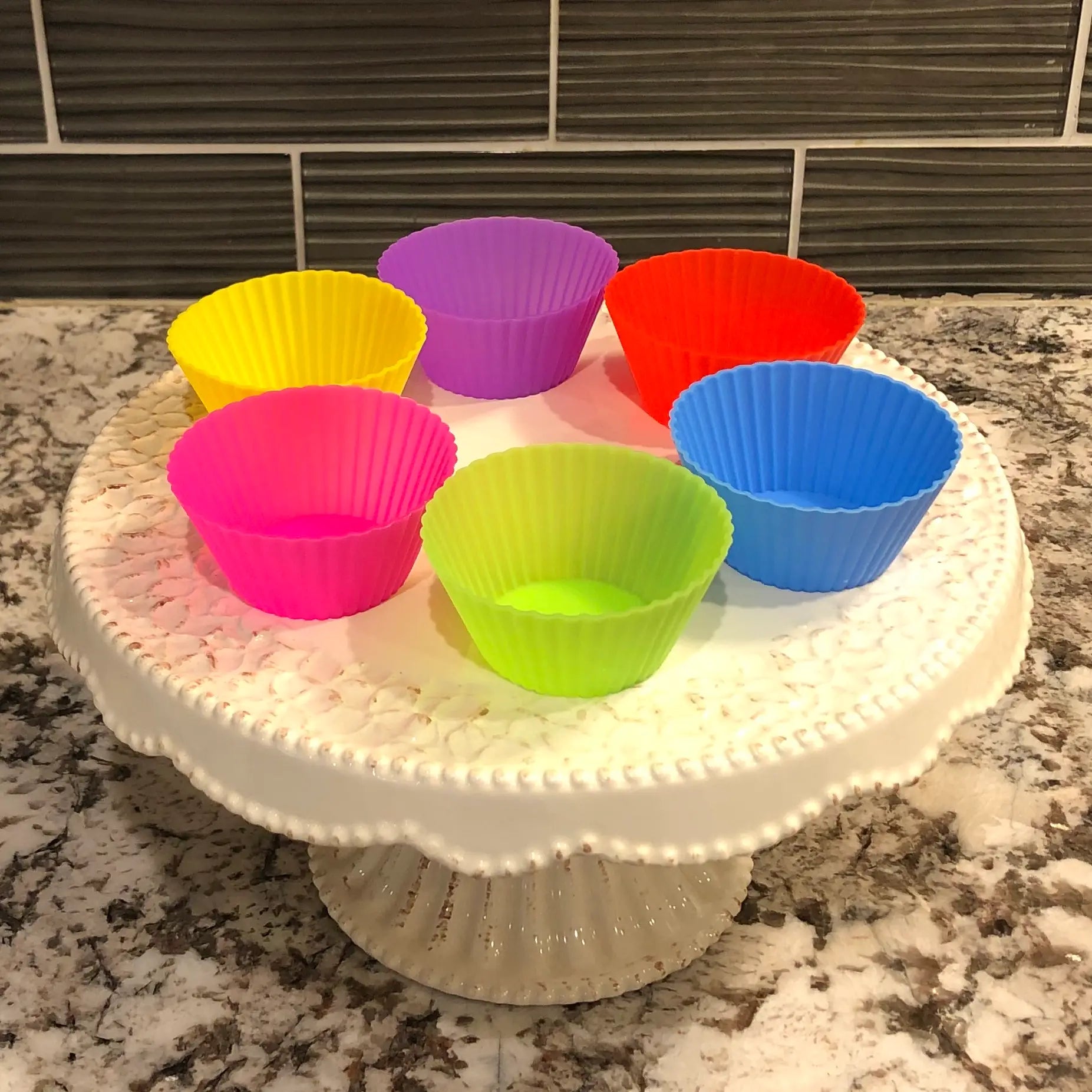 12 Packs, Reusable Silicone Muffin Cups and Cupcake Molds - Baking