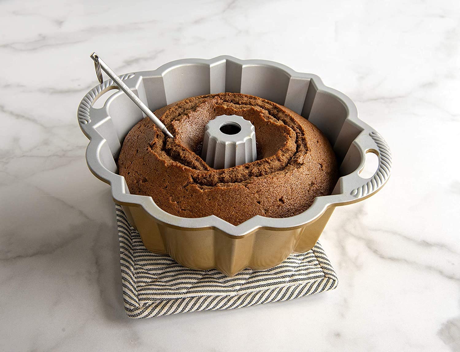 Nordic Ware BUNDT Cake Thermometer~ So Easy to Use!